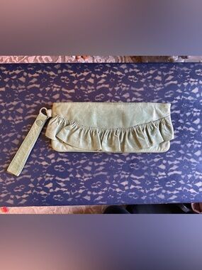 HOBO Ruffled Leather Wristlet in Sage Green